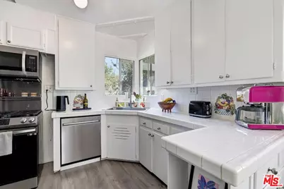 8597 Higuera St, Culver City, CA 90232 - Photo 29