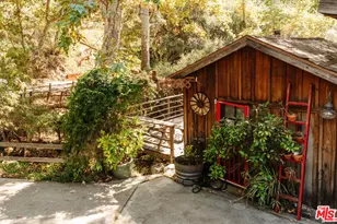 21513 Highvale Trail, Topanga, CA 90290 - Photo 49