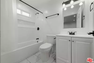 6036 10th Ave, Los Angeles, CA 90043 - Photo 15