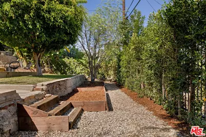 1412 Laveta Ter, Los Angeles, CA 90026 - Photo 35