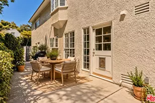 1041 Chantilly Rd, Los Angeles, CA 90077 - Photo 17