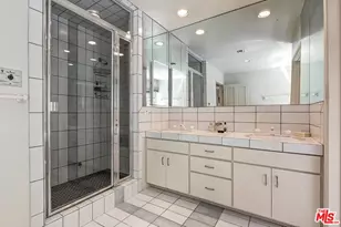 1041 Chantilly Rd, Los Angeles, CA 90077 - Photo 17