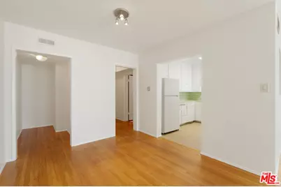 32 5th Pl, Long Beach, CA 90802 - Photo 9