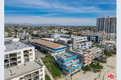 32 5th Pl, Long Beach, CA 90802 - Photo 1