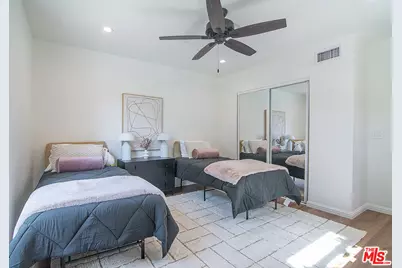 8828 Alcott St, Los Angeles, CA 90035 - Photo 29