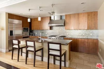 558 Caruso Ave, Glendale, CA 91210 - Photo 35