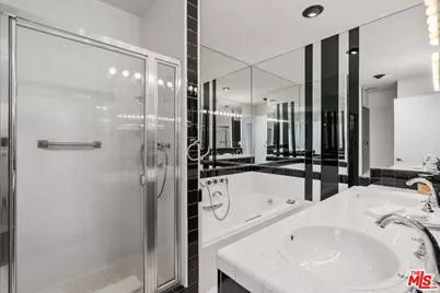 1360 S Beverly Glen Blvd #Ph301, Los Angeles, CA 90024 - Photo 33