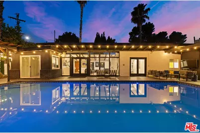 22505 Macfarlane Dr, Los Angeles, CA 91364 - Photo 23