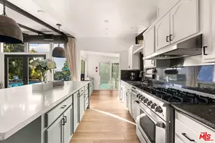 22505 MacFarlane Dr, Los Angeles, CA 91364 - Photo 7
