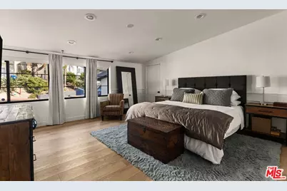 22505 Macfarlane Dr, Los Angeles, CA 91364 - Photo 15