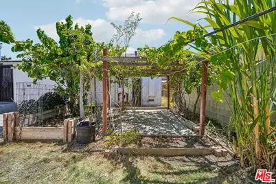 901 W Brazil St, Compton, CA 90220 - Photo 25