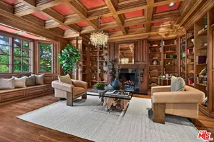 12053 Crest Ct, Los Angeles, CA 90210 - Photo 3