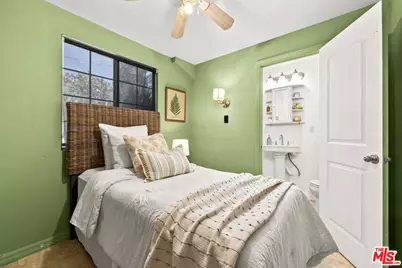 11410 Richland Ave, Los Angeles, CA 90064 - Photo 41
