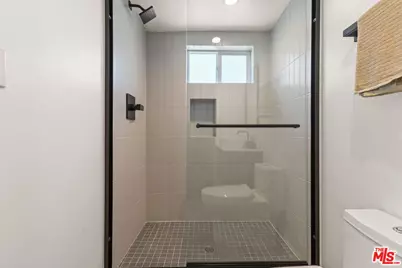 923 N Mariposa Ave, Los Angeles, CA 90029 - Photo 17