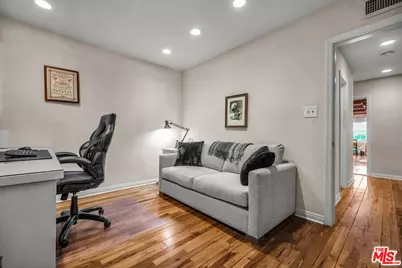 4049 Benedict Canyon Dr, Sherman Oaks, CA 91423 - Photo 17