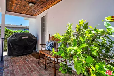 4049 Benedict Canyon Dr, Sherman Oaks, CA 91423 - Photo 29