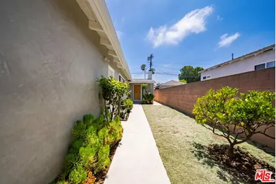 12630 Gilmore Ave, Los Angeles, CA 90066 - Photo 3
