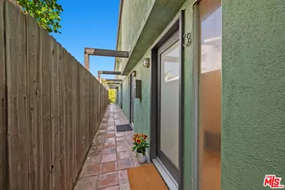 2233 4th St #3, Santa Monica, CA 90405 - Photo 39