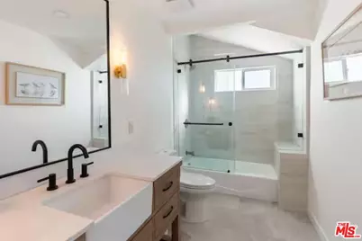 4243 Don Carlos Dr, Los Angeles, CA 90008 - Photo 51