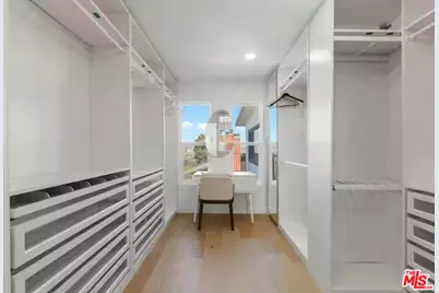 4243 Don Carlos Dr, Los Angeles, CA 90008 - Photo 15