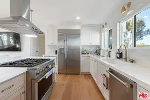 4243 Don Carlos Dr, Los Angeles, CA 90008 - Photo 15
