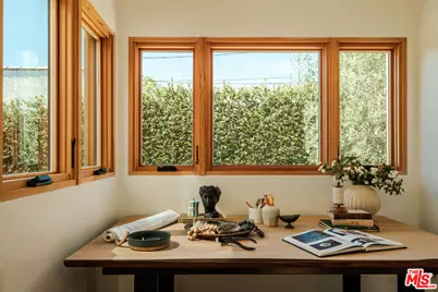 3006 11th Ave, Los Angeles, CA 90018 - Photo 43