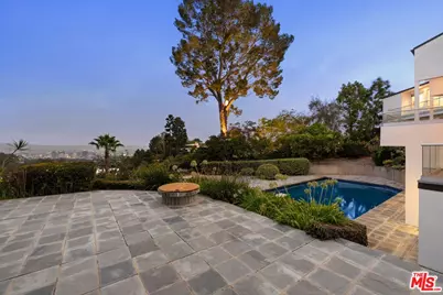 940 Linda Flora Dr, Los Angeles, CA 90049 - Photo 21