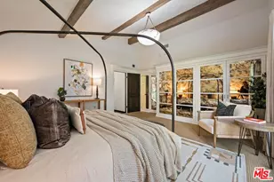 11662 Duque Dr, Studio City, CA 91604 - Photo 23