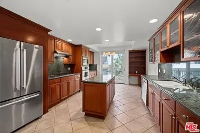 430 N Oakhurst Dr #Ph406, Beverly Hills, CA 90210 - Photo 21