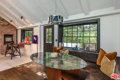 9151 Warbler Pl, Los Angeles, CA 90069 - Photo 5