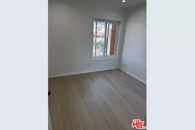 18350 Hatteras St #278, Tarzana, CA 91356 - Photo 39