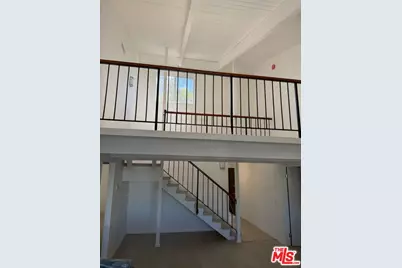18350 Hatteras St #278, Tarzana, CA 91356 - Photo 15