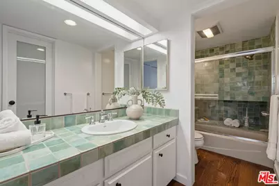 12806 Pacific Ave #8, Los Angeles, CA 90066 - Photo 19