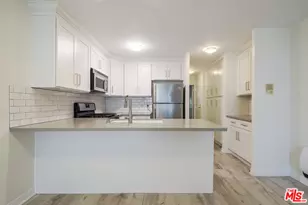 22 Navy St, Venice, CA 90291 - Photo 9