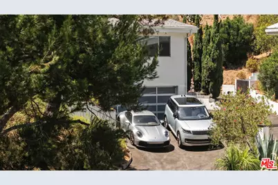 9659 Cedarbrook Dr, Los Angeles, CA 90210 - Photo 25