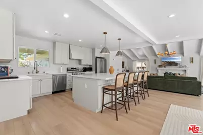 6460 Penfield Ave, Los Angeles, CA 91367 - Photo 3