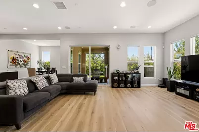 20715 Butternut Cir, Porter Ranch, CA 91326 - Photo 3