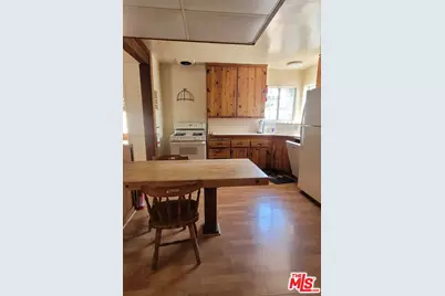 21427 Dumetz Rd, Los Angeles, CA 91364 - Photo 5