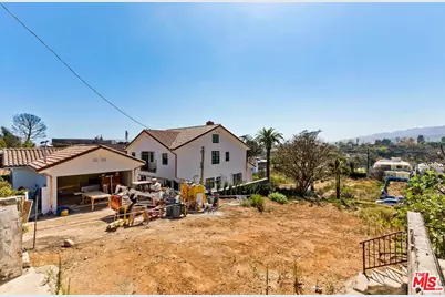 736 Haverford Ave, Pacific Palisades, CA 90272 - Photo 25