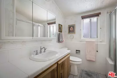 54 Robin Hood Pl, Westlake Village, CA 91361 - Photo 27