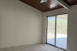 6417 Wystone Ave, Los Angeles, CA 91335 - Photo 11