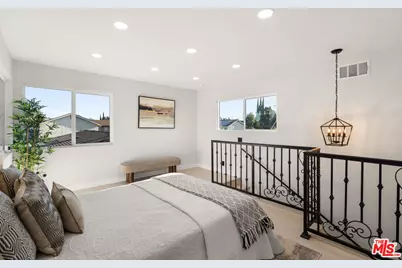 10425 Jordan Ave, Chatsworth, CA 91311 - Photo 3