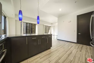 655 S Hope St #704, Los Angeles, CA 90017 - Photo 11