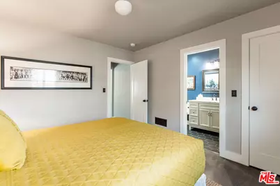 222 N St Andrews Pl, Los Angeles, CA 90004 - Photo 25