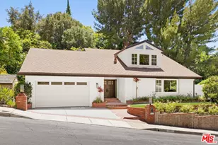 15810 Castlewoods Dr, Sherman Oaks, CA 91403 - Photo 1