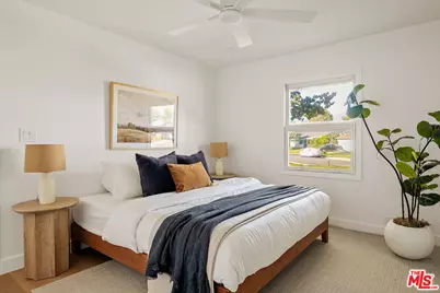 8225 Handley Ave, Los Angeles, CA 90045 - Photo 15