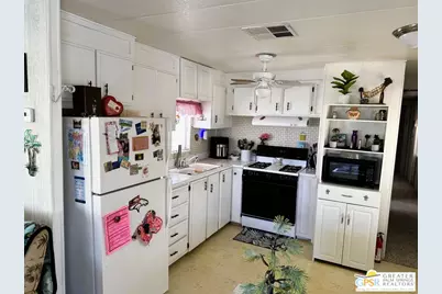 17640 Corkill Rd #52, Desert Hot Springs, CA 92241 - Photo 9