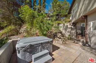 2458 Zorada Dr, Los Angeles, CA 90046 - Photo 35