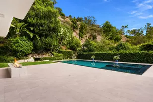 1856 Loma Vista Dr, Beverly Hills, CA 90210 - Photo 57