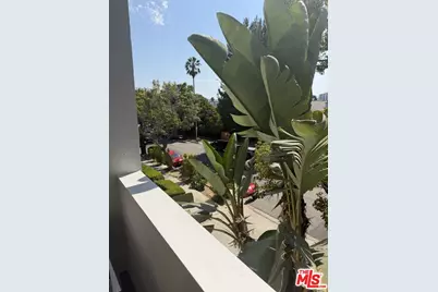 1328 Havenhurst Dr #202, West Hollywood, CA 90046 - Photo 31